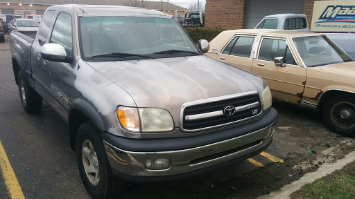 Auto Body Shop «Maaco Collision Repair & Auto Painting», reviews and photos, 32630 Ford Rd, Garden City, MI 48135, USA