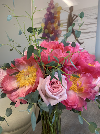 Florist «Rogers Florist», reviews and photos, 221 S Main St, Alpharetta, GA 30004, USA