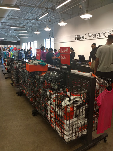 Clothing Store «Nike Clearance Store», reviews and photos, 5209 International Dr, Orlando, FL 32819, USA