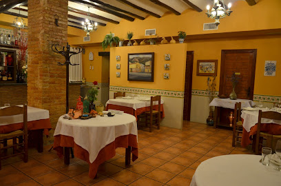 Casa el Tío David Restaurant - Carrer Bancal del Clot, 2, 03838 Alfafara, Alicante, Spain