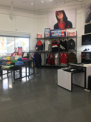 Shoe Store «WSS», reviews and photos, 2520 S Bristol St, Santa Ana, CA 92704, USA