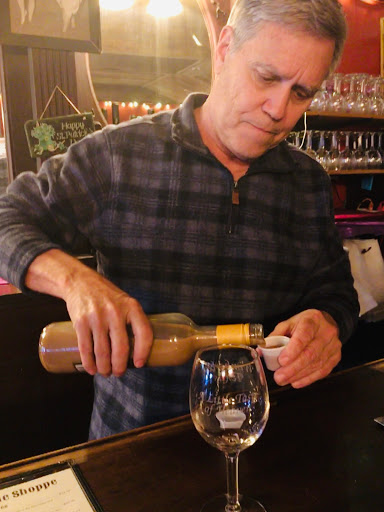 Wine Store «Hill Country Wine Shop», reviews and photos, 114 Wimberley Square, Wimberley, TX 78676, USA