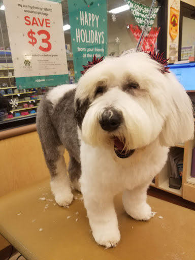 Pet Supply Store «PetSmart», reviews and photos, 1300 John F Kennedy Rd, Dubuque, IA 52002, USA