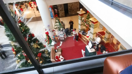 Shopping Mall «Monmouth Mall», reviews and photos, 180 New Jersey 35, Eatontown, NJ 07724, USA