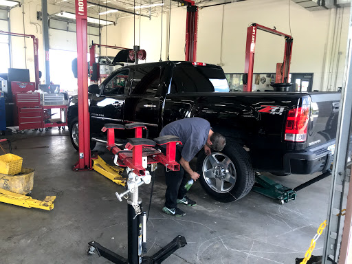 Auto Repair Shop «AAA | Bob Sumerel Tire & Service - Walton», reviews and photos, 620 Chestnut Dr, Walton, KY 41094, USA