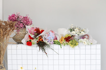WILUNA Flower Studio & Concept Space | Shop Online