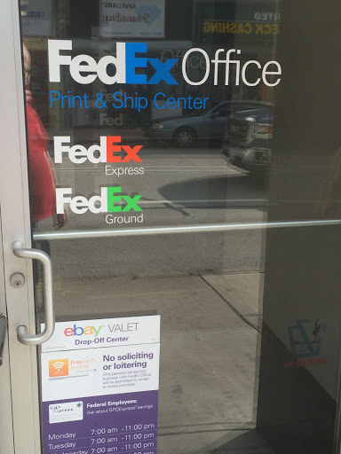 Print Shop «FedEx Office Print & Ship Center», reviews and photos, 3710 Forbes Ave, Pittsburgh, PA 15213, USA