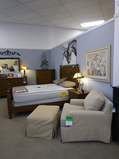 Furniture Store «Raymour & Flanigan Furniture and Mattress Store», reviews and photos, 9 Cabot Blvd E, Langhorne, PA 19047, USA