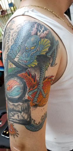 Tattoo Shop «Atlas Tattoo Studio», reviews and photos, 4543 N Albina Ave, Portland, OR 97217, USA