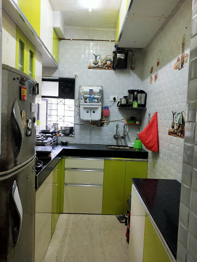 Hi- Tech Modular Kitchen