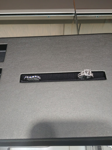 Jeweler «Shane Co.», reviews and photos, 9643 Olive Blvd, Olivette, MO 63132, USA