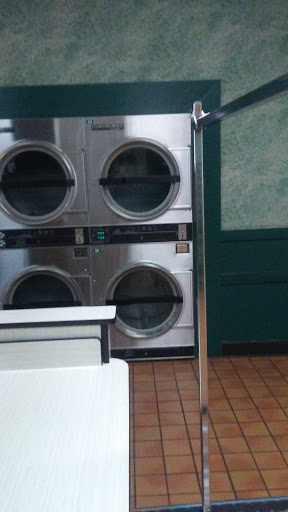 Laundromat «The Laundry Co of Carmichael», reviews and photos, 6450 Fair Oaks Blvd, Carmichael, CA 95608, USA