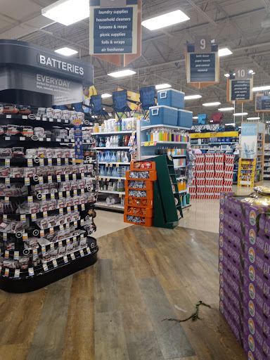 Grocery Store «Kroger», reviews and photos, 26400 Ford Rd, Dearborn Heights, MI 48127, USA