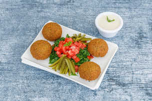 Photo n°25 de Chez Marwan - restaurant libanais MARSEILLE 13005 à Marseille ()