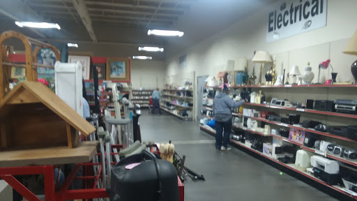 Thrift Store «Red Racks & Dav Thrift Stores», reviews and photos, 2855 S Kansas Expy, Springfield, MO 65807, USA