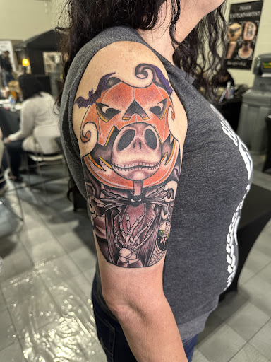 Explore traditional western tattoo ideas, creative tattoo ideas in Bethlehem, available at Soul Glow Electric Ink