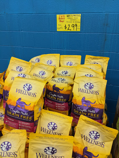 Grocery Store «P & R Discount Grocery», reviews and photos, 600 Scranton Carbondale Hwy, Eynon, PA 18403, USA