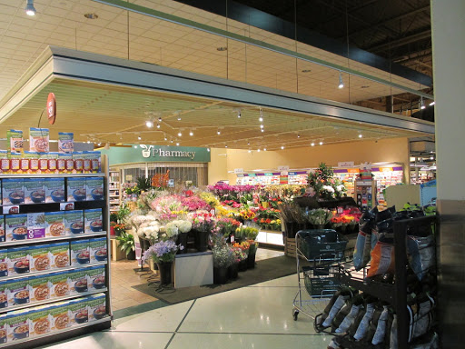 Grocery Store «Lunds & Byerlys Plymouth», reviews and photos, 3455 Vicksburg Ln N, Plymouth, MN 55447, USA