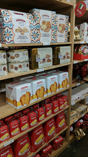 Furniture Store «Cost Plus World Market», reviews and photos, 1800 W Rio Salado Pkwy #150, Tempe, AZ 85281, USA