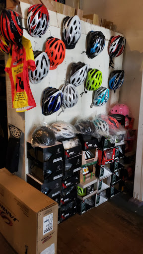 Bicycle Repair Shop «Bike Couriers Bike Shop», reviews and photos, 107 W Market St, Louisville, KY 40202, USA