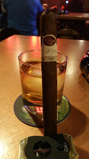 Tobacco Shop «Twins Smoke Shop», reviews and photos, 80 Perkins Rd, Londonderry, NH 03053, USA