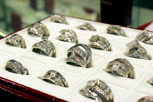 Jeweler «Casa De Oro Fine Jewelry», reviews and photos, 147 E Commerce St, San Antonio, TX 78205, USA