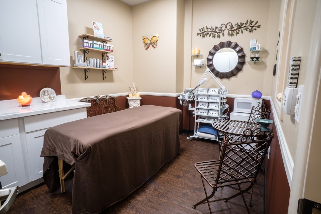 Santia Day Spa for Men & Women 90638