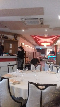 Atmosphère du Restaurant Homarus à Rosny-sous-Bois - n°12
