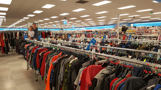 Clothing Store «Ross Dress for Less», reviews and photos, 2745 E Bidwell St, Folsom, CA 95630, USA