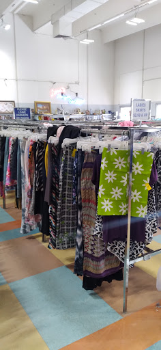 Thrift Store «Indian School Thrift», reviews and photos, 2740 W Indian School Rd, Phoenix, AZ 85017, USA