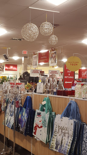 Department Store «HomeGoods», reviews and photos, 449 Tarrytown Rd, White Plains, NY 10607, USA