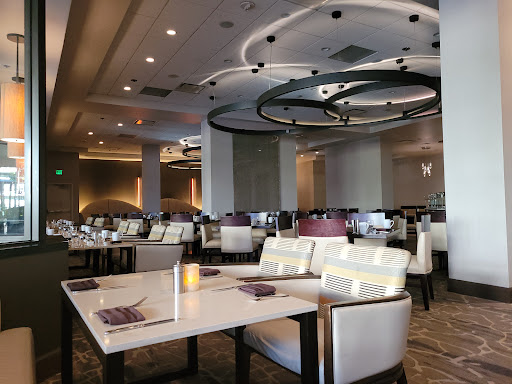 nFuse Restaurant, Bar & Lounge