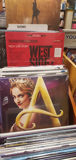 Book Store «Barnes & Noble Booksellers Crabtree Mall», reviews and photos, 4325 Glenwood Ave, Raleigh, NC 27612, USA