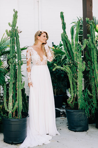 Clothing Alteration Service «Malindy Elene Bridal Boutique», reviews and photos, 2109 W Kennedy Blvd, Tampa, FL 33606, USA