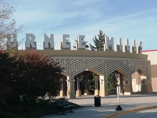 Clothing Store «Burlington Coat Factory», reviews and photos, 6104 Grand Ave, Gurnee, IL 60031, USA