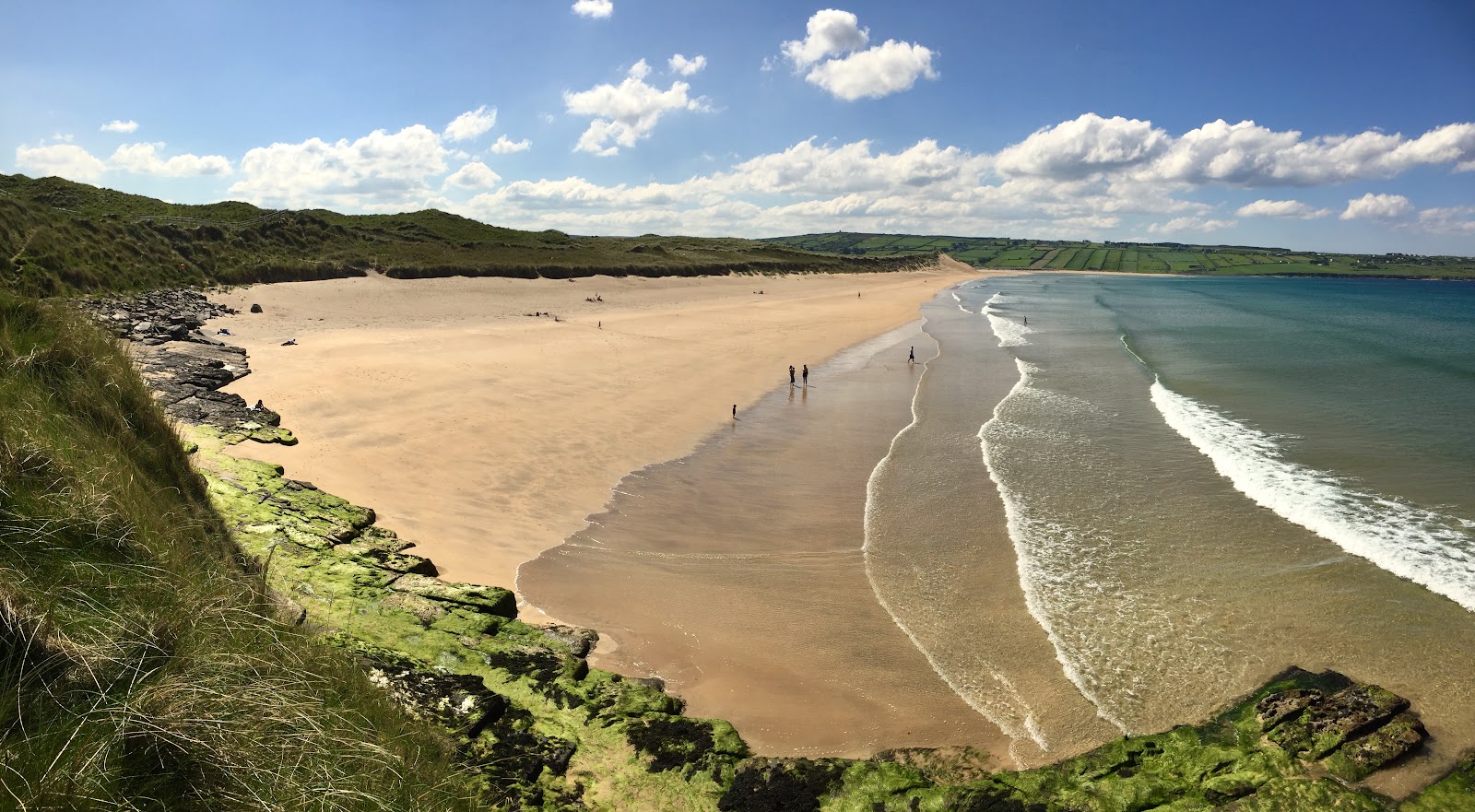 Fotografie cu Carrowmore Beach cu o suprafață de nisip beige