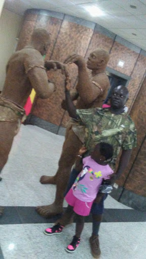 Shopping Mall «Howard and Western Shopping Center», reviews and photos, 7510 N Western Ave, Chicago, IL 60645, USA