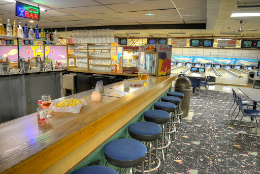 Bowling Alley «Sterling Lanes», reviews and photos, 33200 Schoenherr Rd, Sterling Heights, MI 48312, USA