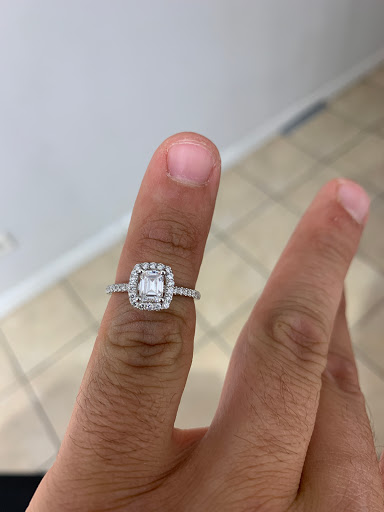 Jeweler «LD Jewelers», reviews and photos, 8073 95th St, Hickory Hills, IL 60457, USA