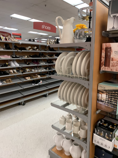Department Store «T.J. Maxx», reviews and photos, 1850 Rio Hill Center, Charlottesville, VA 22901, USA
