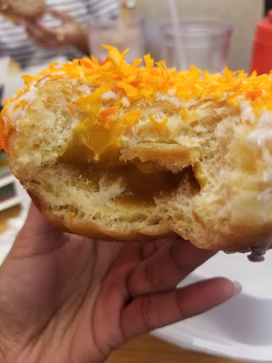 Donut Shop «Dandee Donuts Factory», reviews and photos, 102 N 28th Ave, Hollywood, FL 33020, USA