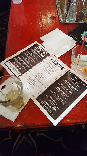 Restaurant «Stickyz Rock-n-Roll Chicken Shack», reviews and photos, 107 River Market Ave, Little Rock, AR 72201, USA