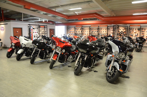 Motorcycle Dealer «Phantom Harley-Davidson», reviews and photos, 291 N Cypress Dr, Manteno, IL 60950, USA