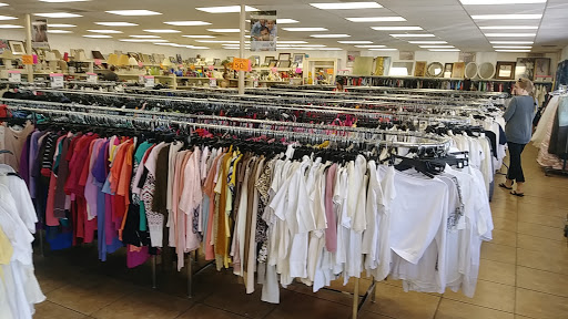 Thrift Store «Goodwill Retail Store & Donation Center», reviews and photos, 530 E Los Angeles Ave, Simi Valley, CA 93065, USA