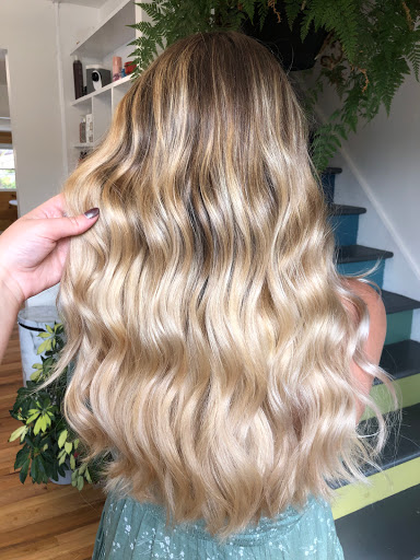 Hair Salon «Moxi Hair Salon», reviews and photos, 2168 W 12th St, Erie, PA 16505, USA