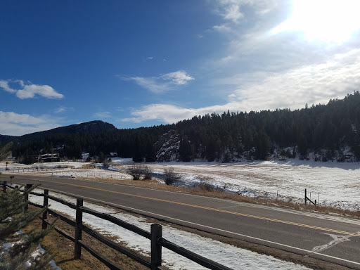 Day Spa «TallGrass Aveda Spa & Salon», reviews and photos, 997 Upper Bear Creek Rd, Evergreen, CO 80439, USA