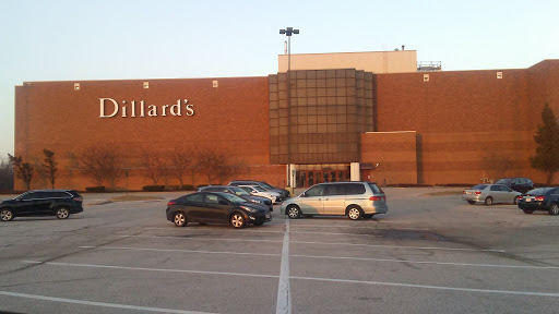 Dillards Clearance Center image 7