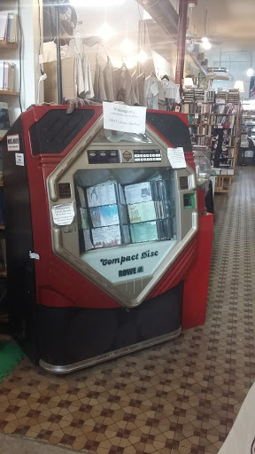 Used Book Store «Old Books on Front St.», reviews and photos, 249 N Front St, Wilmington, NC 28401, USA