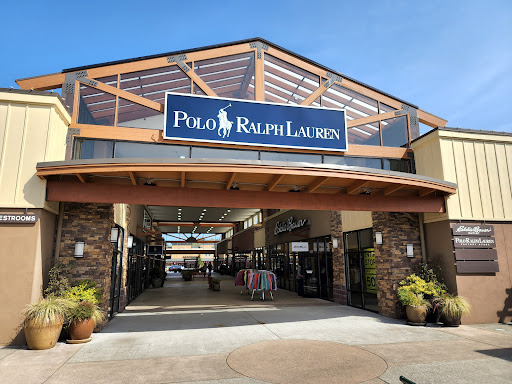 Shopping Mall «Centralia Outlets», reviews and photos, 1342 Lum Rd, Centralia, WA 98531, USA