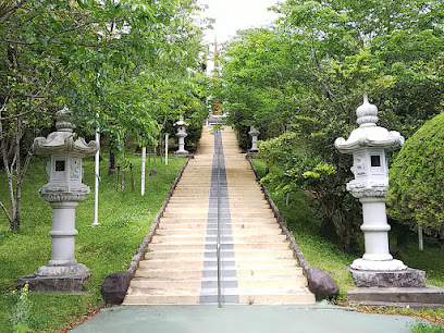 小塚公園慰霊塔